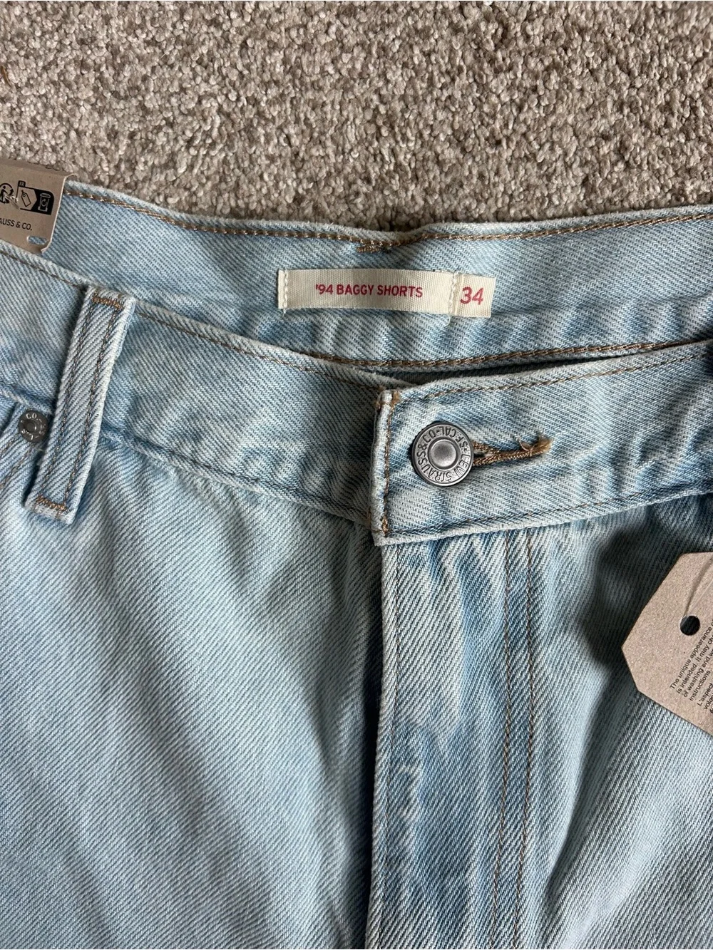 NWT Levi's Women's 94 Baggy Shorts Levi's Light Blue Denim Jean Shorts Sz 34